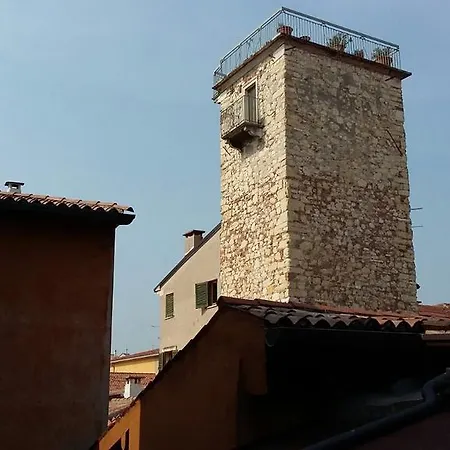 Maffei 8 Apartman *